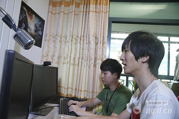 infi梁老师照片_infi收入